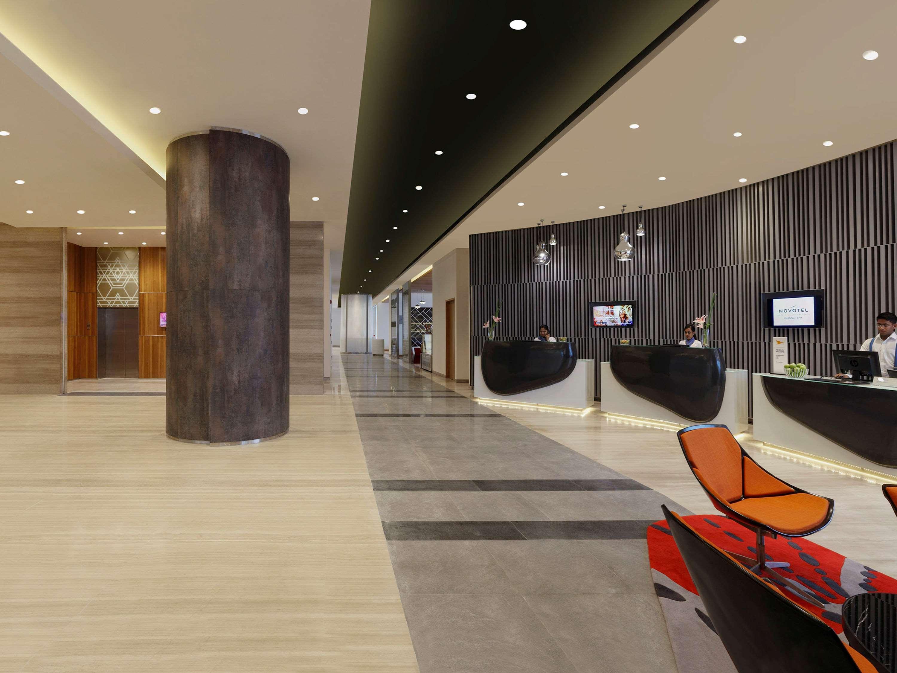 Novotel Chennai Sipcot Екстер'єр фото The lobby of the hotel