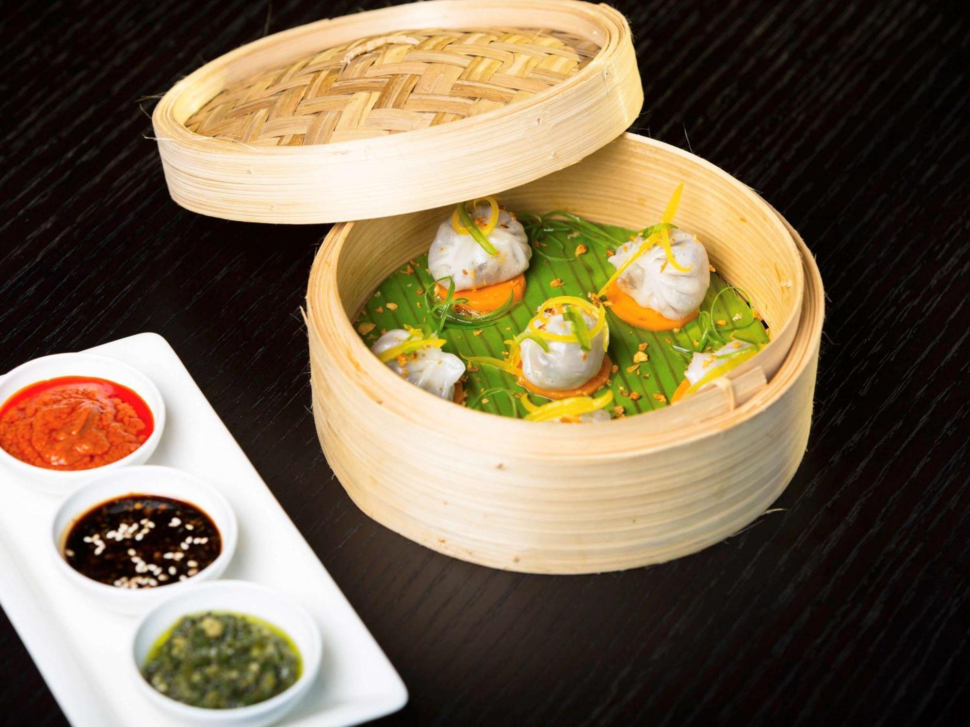 Novotel Chennai Sipcot Екстер'єр фото Dim sum